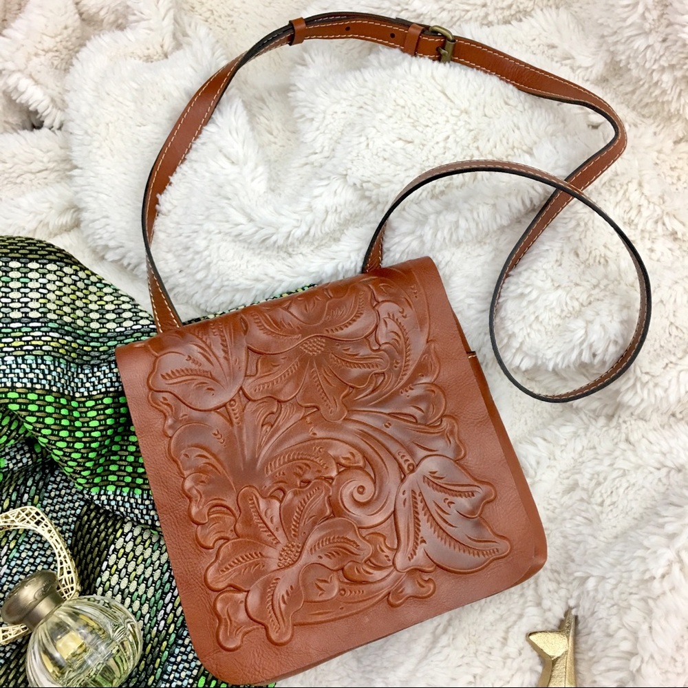 Patricia Nash Tooled Leather Crossbody Like new!!!